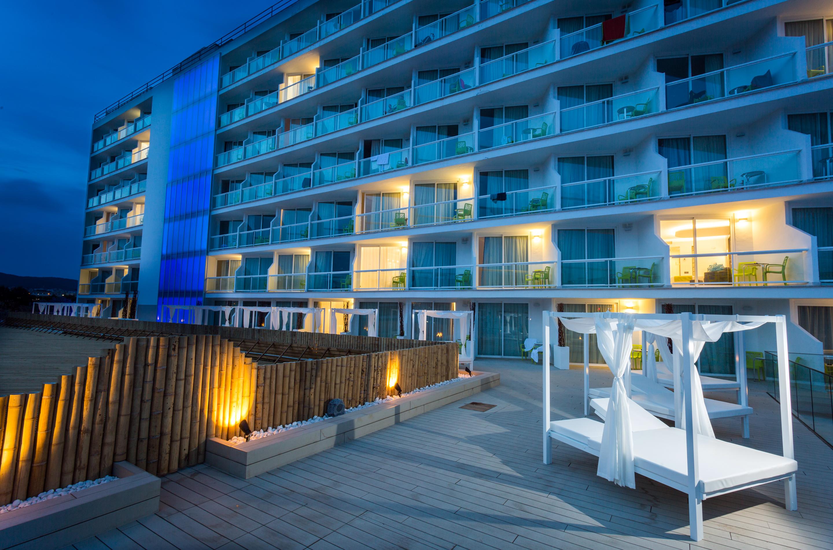 Hotel The Ibiza Twiins - 4* Sup Playa d'en Bossa Exteriér fotografie