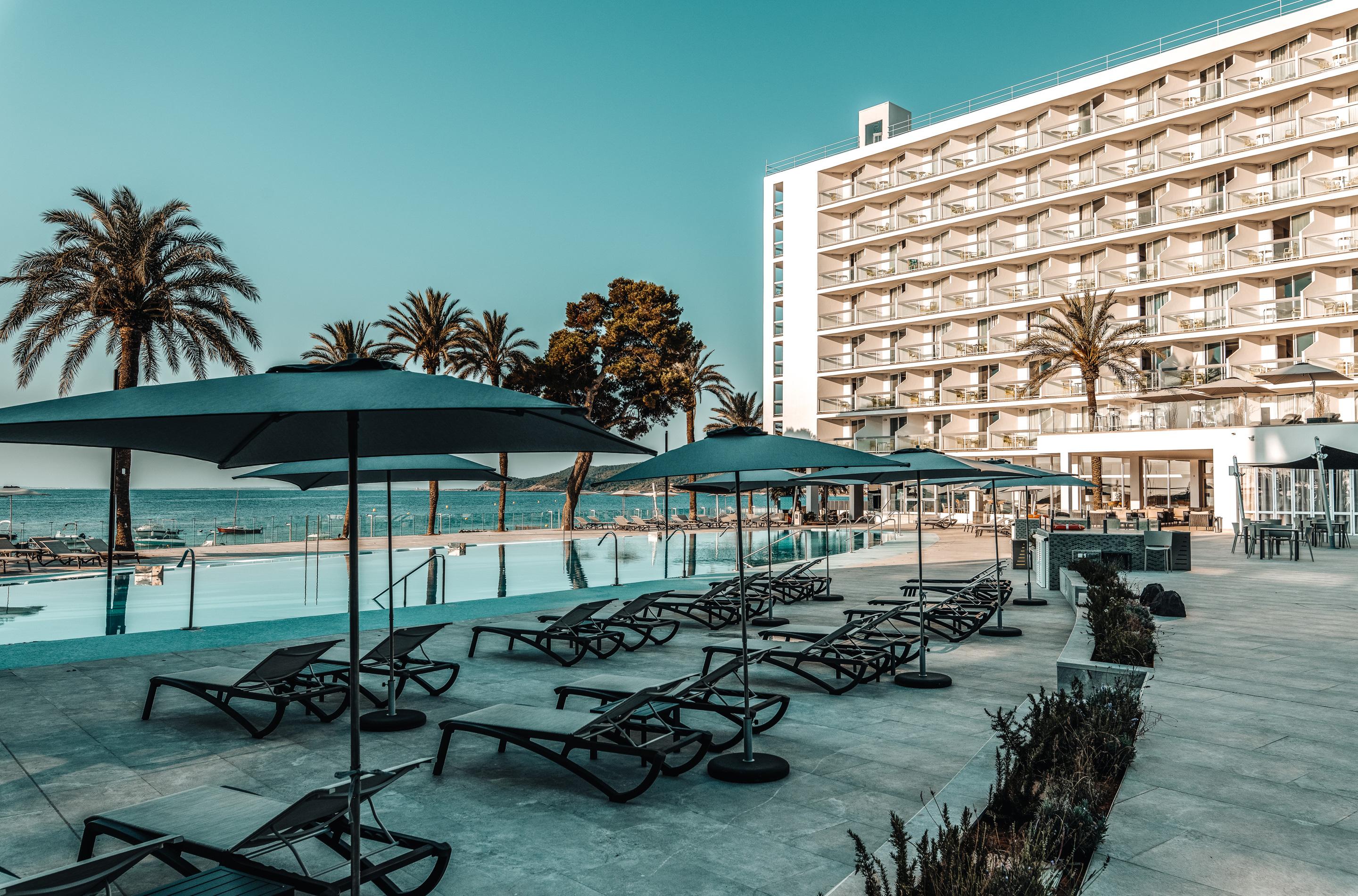Hotel The Ibiza Twiins - 4* Sup Playa d'en Bossa Exteriér fotografie